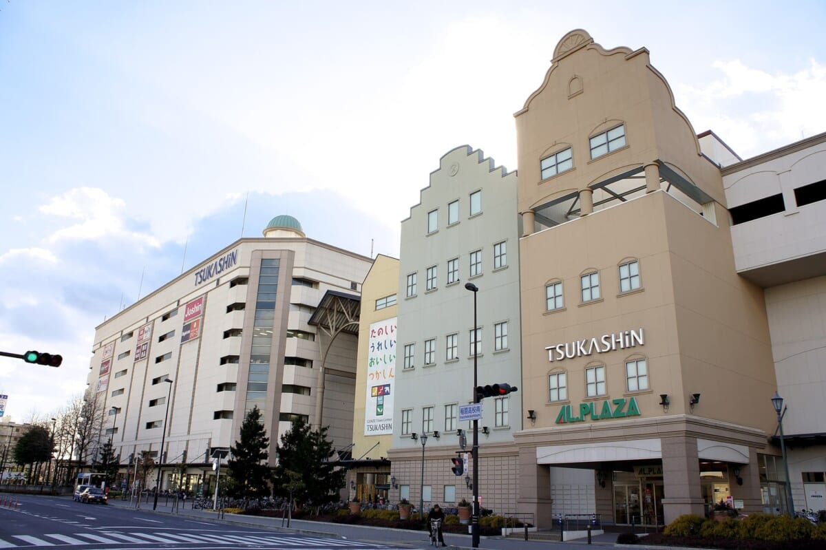 グンゼタウンセンター つかしん